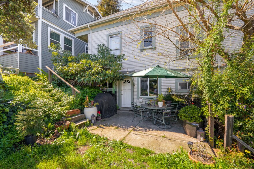 More Photos Of 503 Winslow St, Crockett Apartments For Sale