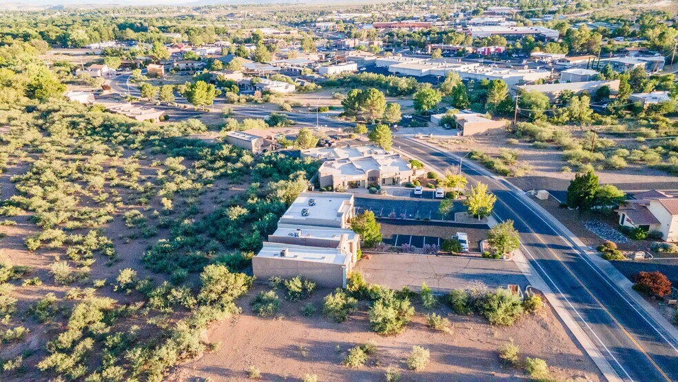 More Photos Of 781 Cove Pky, Cottonwood Medical For Lease