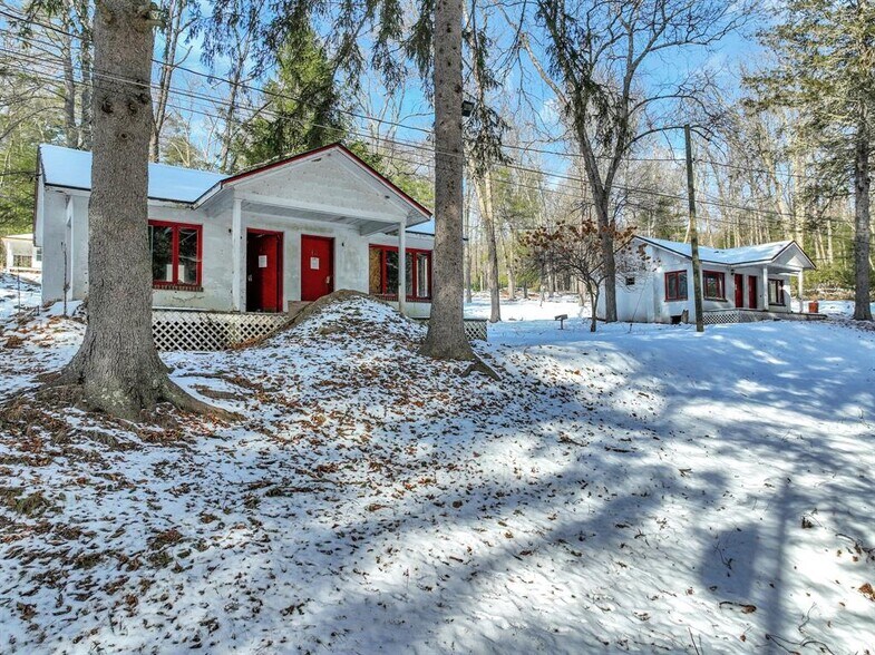 Primary Photo Of 25 State Route 55, Barryville Hotel For Sale