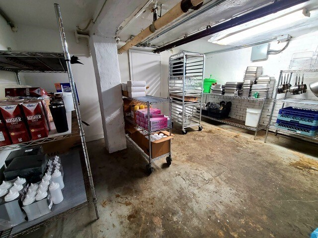 More Photos Of 226 7th Ave, Brooklyn Storefront Retail Residential For Lease