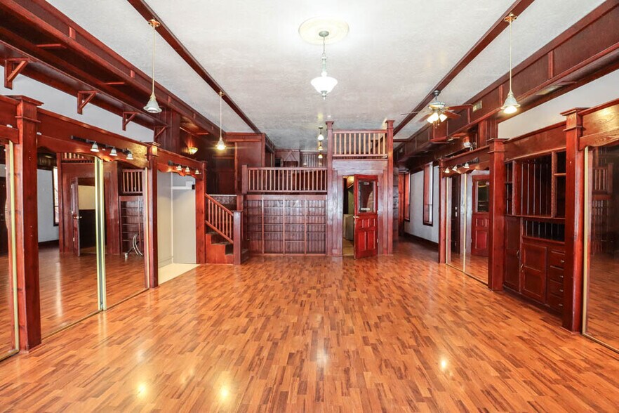 More Photos Of 16 N Main St, Payette Storefront Retail Residential For Sale