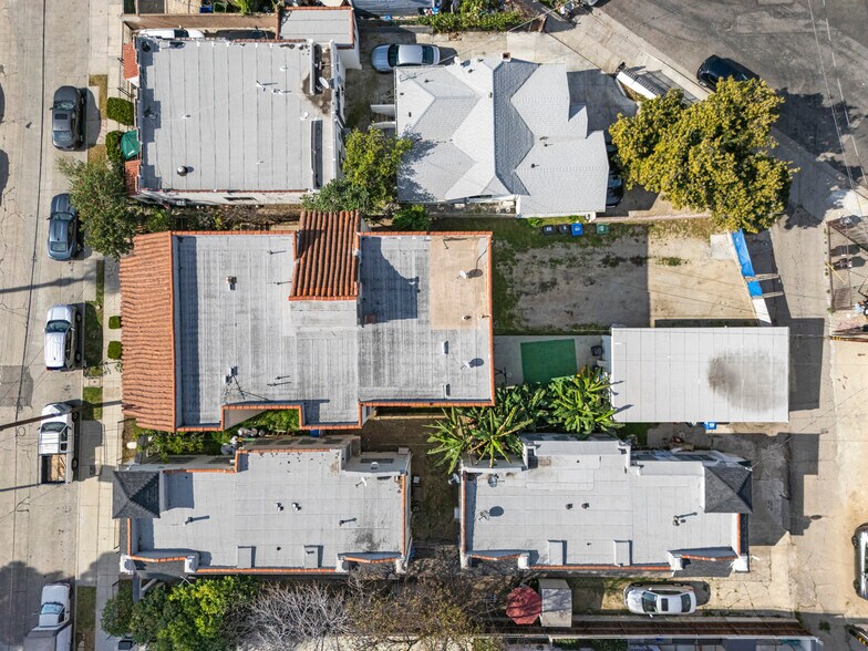 More Photos Of 2335 Miramar St, Los Angeles Apartments For Sale