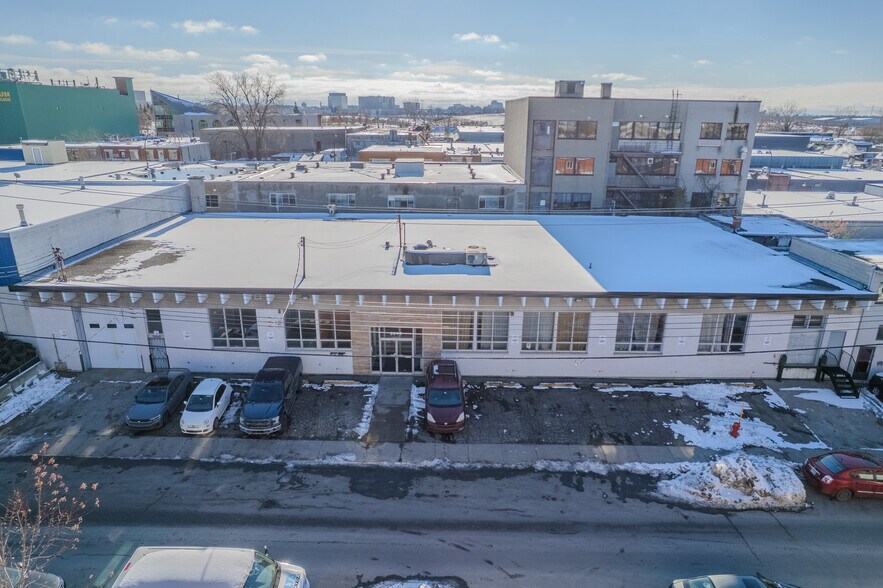 More Photos Of 8540 Av 10e, Montréal Warehouse For Sale