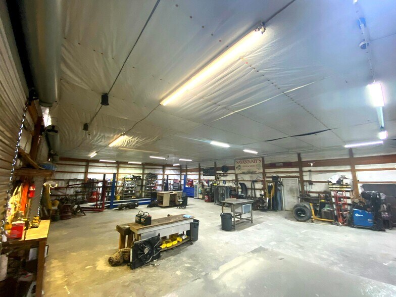 More Photos Of 77091 US Highway 278, Blountsville Warehouse For Sale