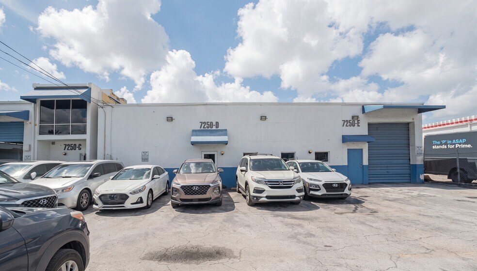More Photos Of 7250 NW 41st St, Miami Warehouse For Lease