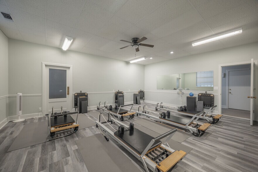 More Photos Of 410 S Pearl Ave, Joplin Office Residential For Sale