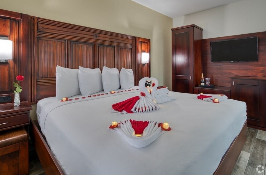 More Photos Of 137 San Marco Ave, Saint Augustine Hotel For Sale