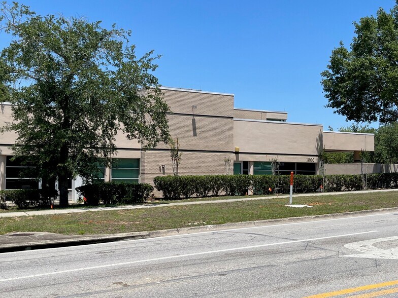 More Photos Of 1800 Oakley Seaver Dr, Clermont Medical For Lease