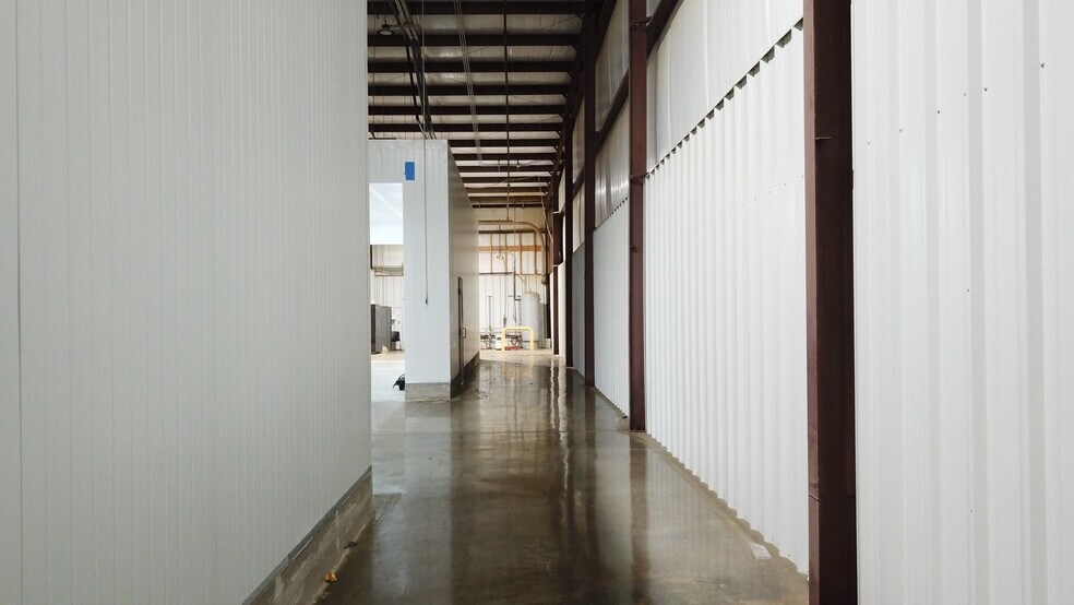 More Photos Of 655 10th St, Cedartown Warehouse For Sale