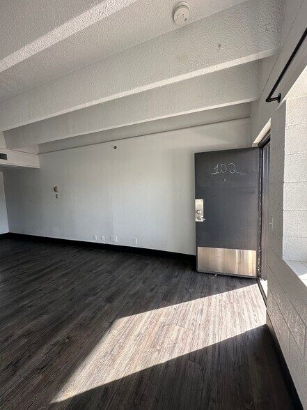 More Photos Of 1408 Buffalo Jones Ave, Garden City Apartments For Sale