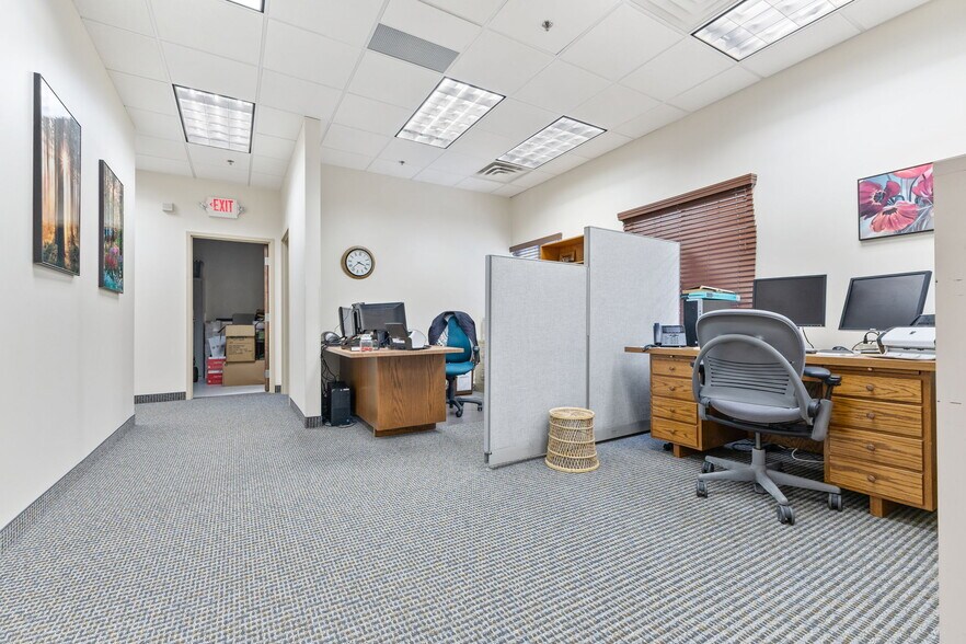 More Photos Of 300 Coon Rapids Blvd NW, Coon Rapids Office Residential For Lease
