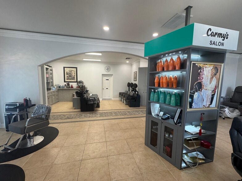 More Photos Of 219 South St, Hollister Storefront Retail Residential For Lease