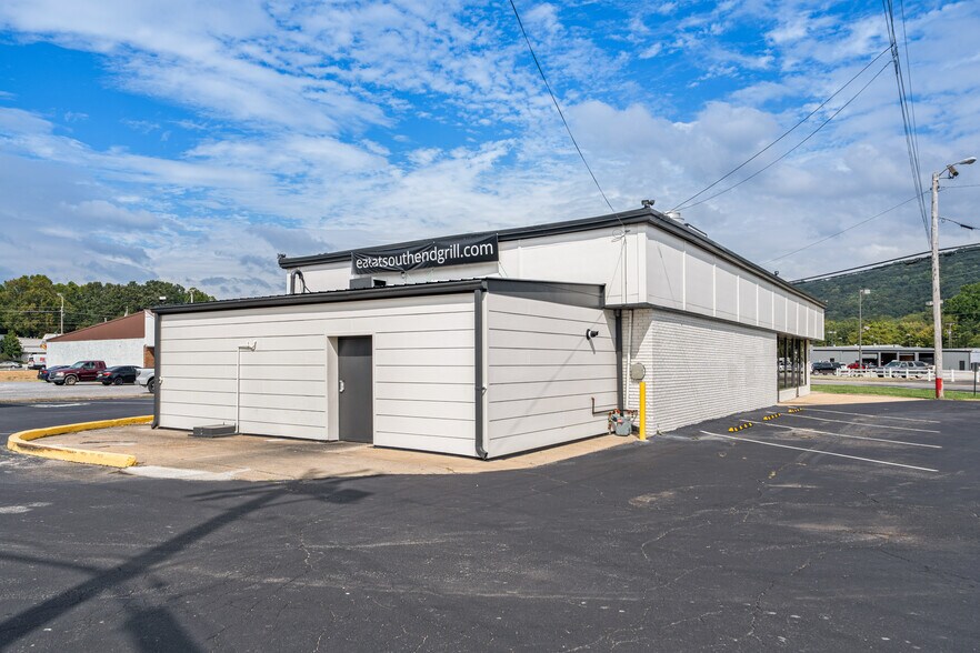 More Photos Of 1106 Gault Ave S, Fort Payne Fast Food For Lease