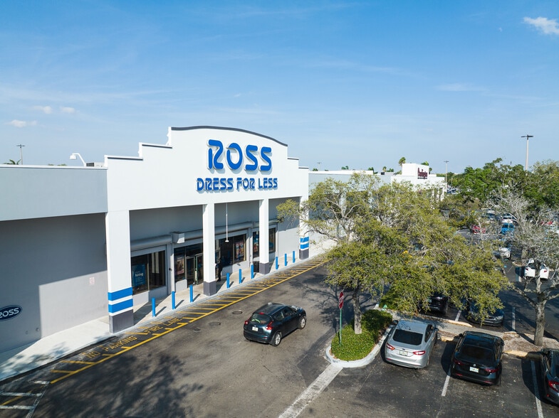 More Photos Of 4800 Sheridan St, Hollywood Unknown For Lease