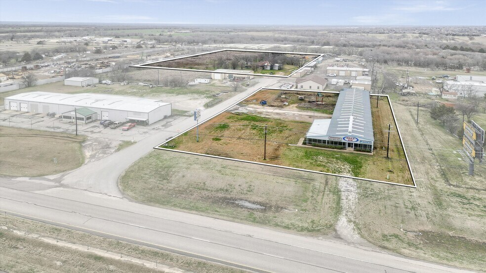 More Photos Of 18987 W US Highway 82, Sherman Industrial For Sale