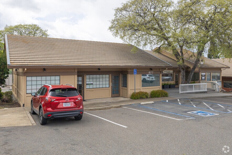 More Photos Of 875-877 Embarcadero Dr, El Dorado Hills Coworking Space