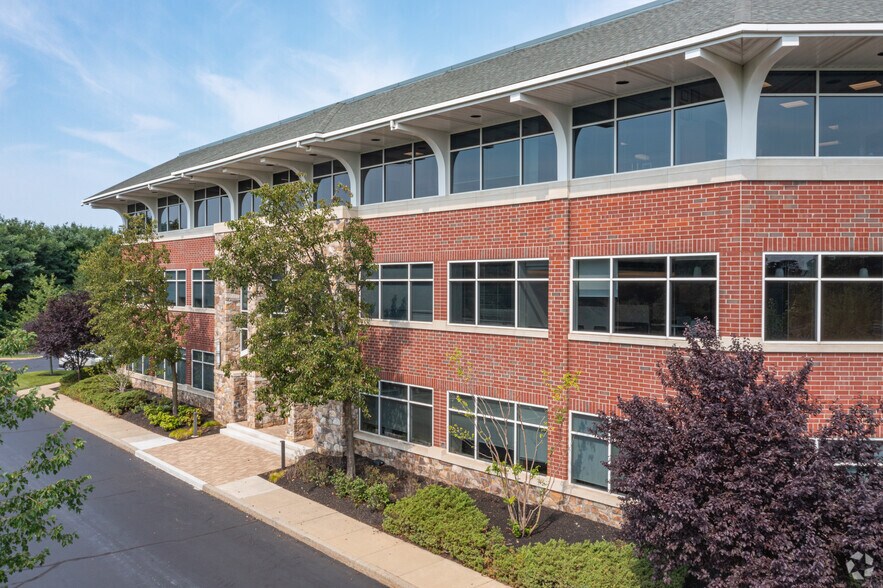 More Photos Of 800 Township Line Rd, Yardley Unknown For Lease