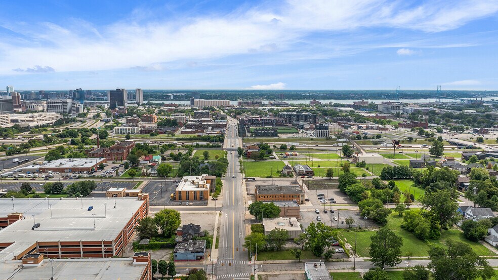 More Photos Of 2846 Trumbull St, Detroit Storefront For Sale