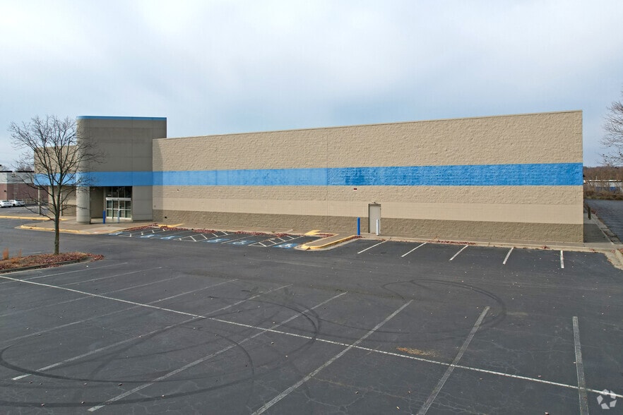 More Photos Of 1950 S Stratford Rd, Winston-Salem Freestanding For Lease