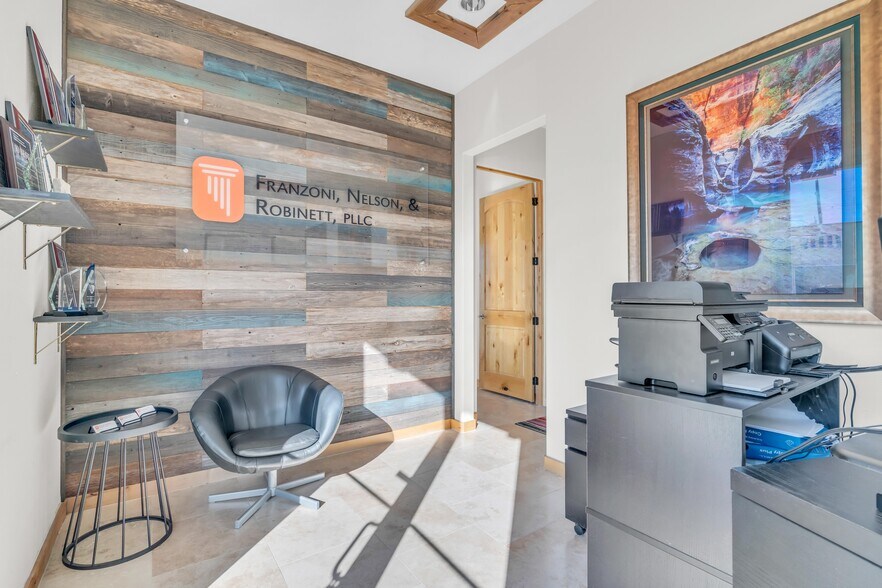 More Photos Of 25329 Budde Rd, The Woodlands Medical For Lease