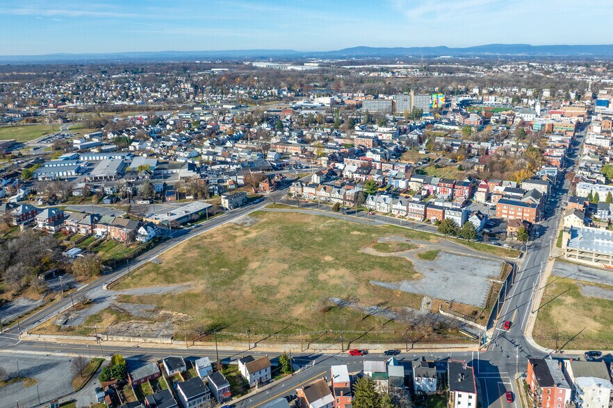 More Photos Of 251 E Antietam St, Hagerstown Land For Lease