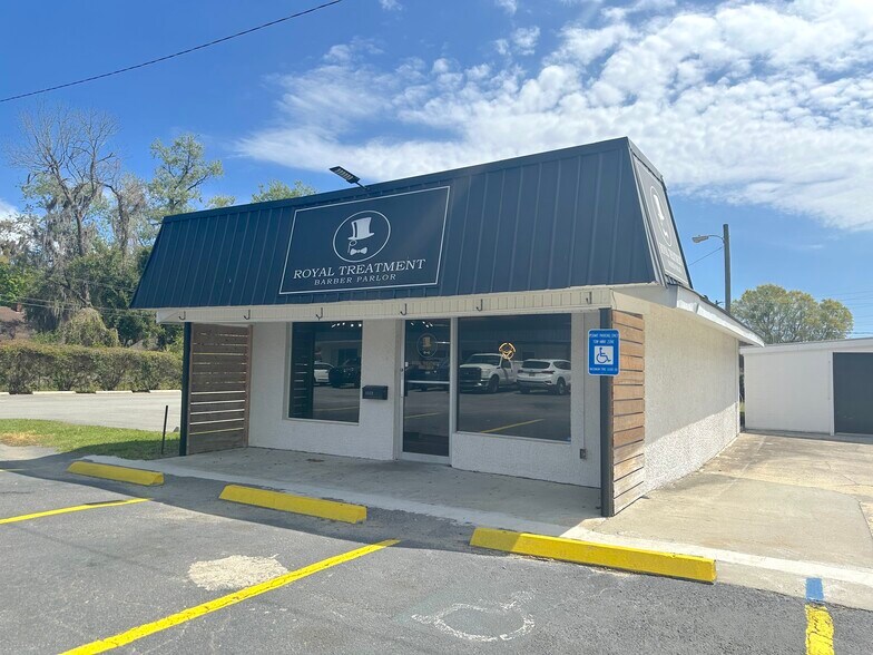 More Photos Of 1126 E Montgomery Cross Rd, Savannah Freestanding For Lease