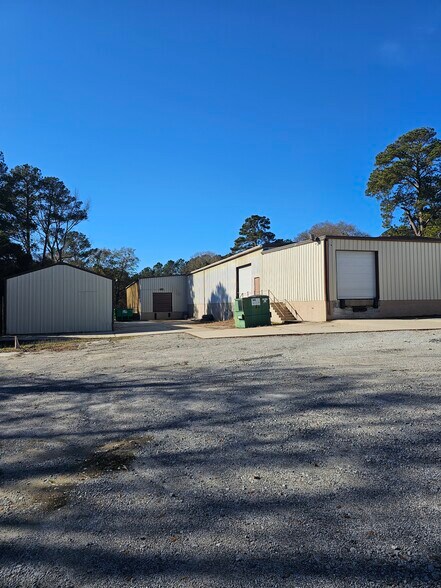 More Photos Of 6221 Monticello Rd, Columbia Warehouse For Lease