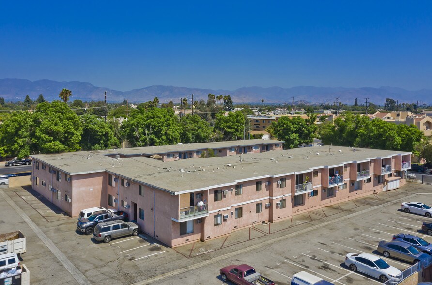 More Photos Of 9075 Cedros Ave, Panorama City Apartments For Sale