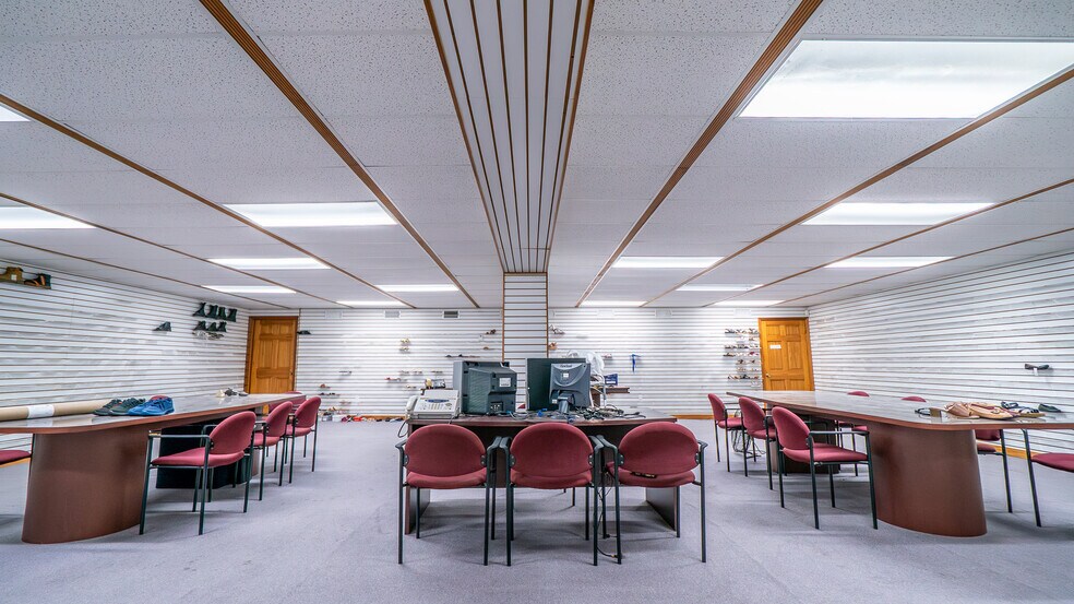 More Photos Of 1730 NW 23rd St, Miami Service For Sale