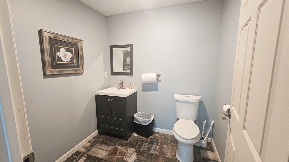 More Photos Of 1801 S National, Fort Scott Convenience Store For Sale