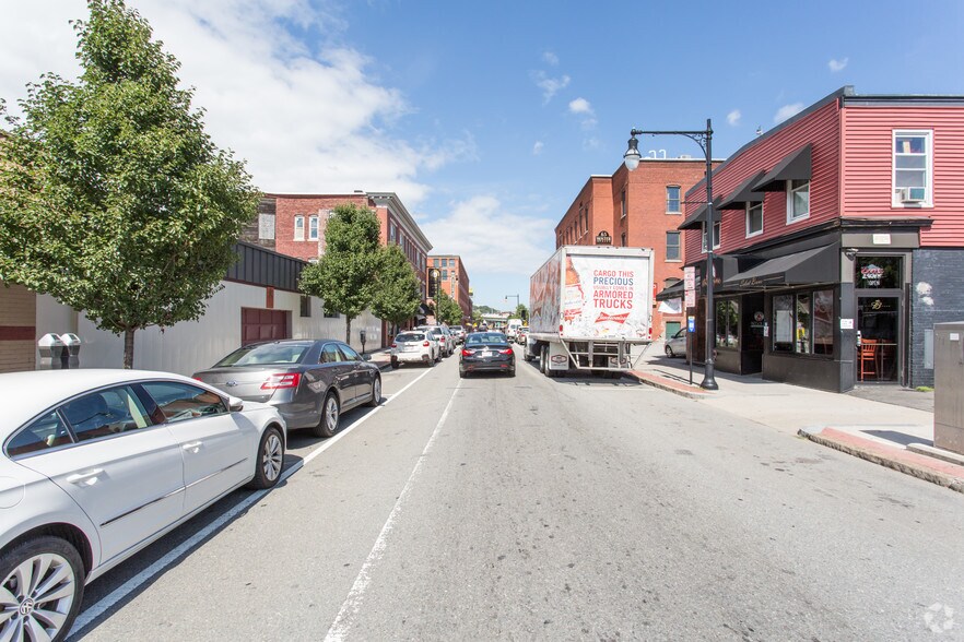More Photos Of 64 Water St, Worcester Apartments For Lease