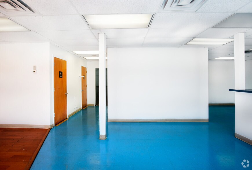 More Photos Of 12105 N 28th St, Saint Petersburg Warehouse For Sale