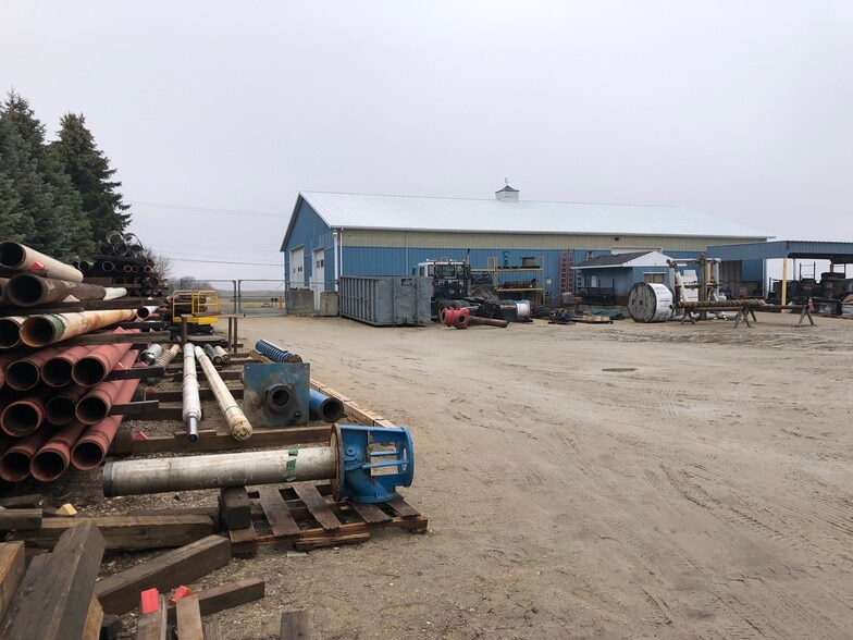 More Photos Of 825 E North St, Elburn Warehouse For Sale