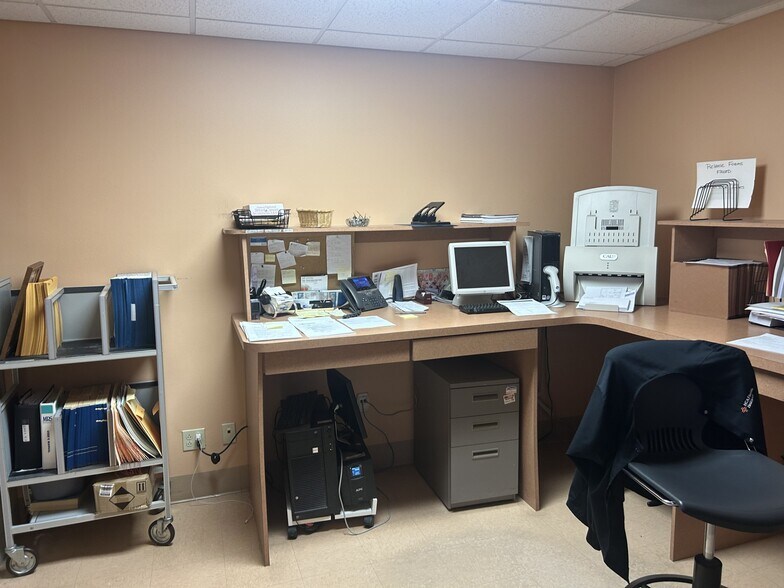 More Photos Of 6905 Old Wolf Bay Rd, Palatka Medical For Sale