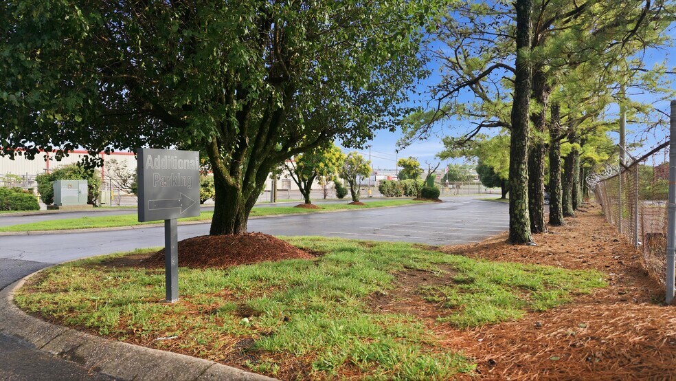 More Photos Of 104-176 Cude Ln, Madison Medical For Lease