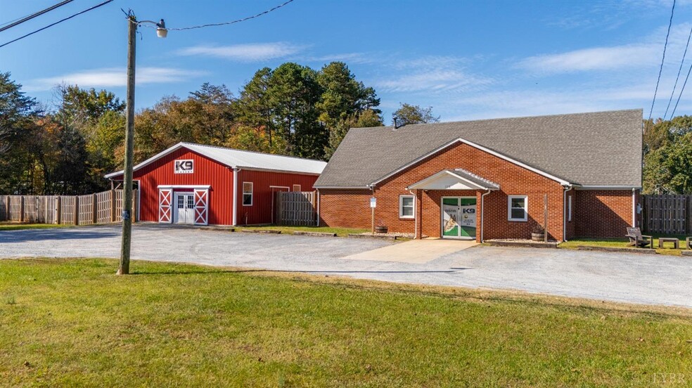 Primary Photo Of 273 Riverbend Rd, Altavista Showroom For Sale