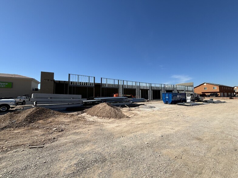 Primary Photo Of Warm Springs & Tenaya W-SWC, Las Vegas General Retail For Lease