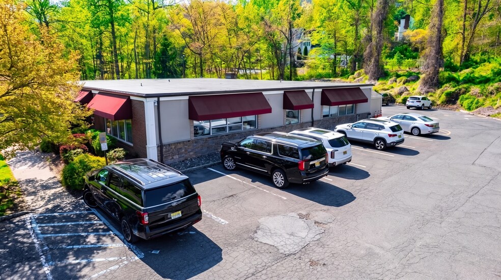 More Photos Of 169 Mine Brook Rd, Bernardsville Office For Sale