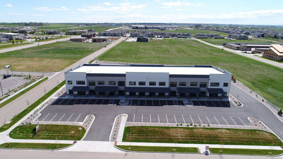 More Photos Of 4691 Concorde Ave, Johnstown Coworking Space