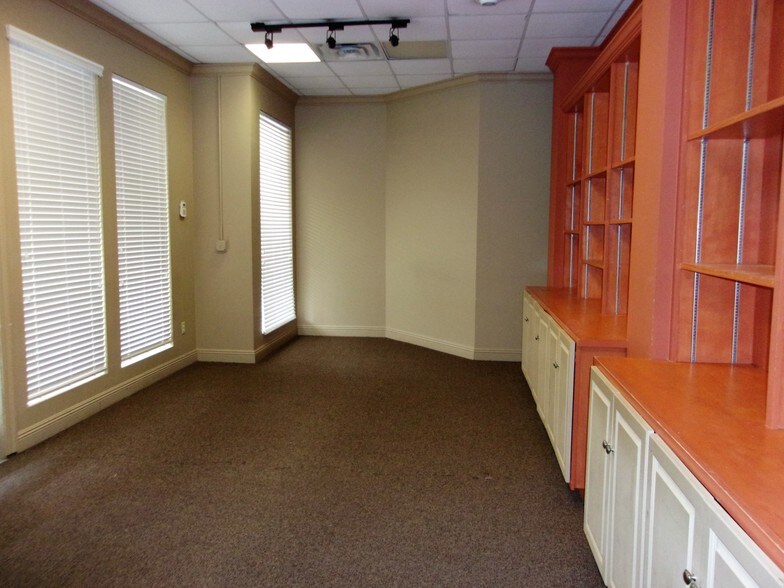 More Photos Of 2895 Highway 190, Mandeville Unknown For Lease