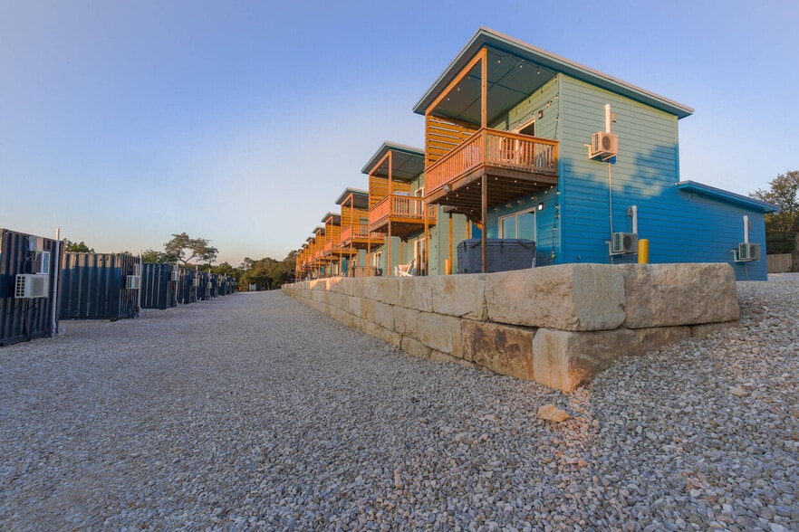 More Photos Of 420 Simon Crest, Canyon Lake Hospitality For Sale