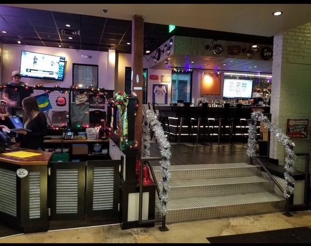 More Photos Of 2 W Pennsylvania Ave, Towson Restaurant For Lease