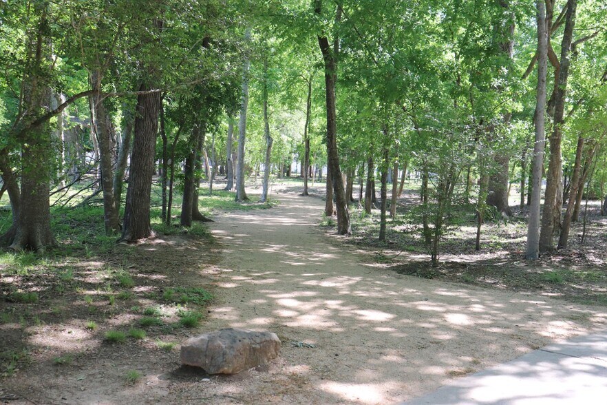 More Photos Of 740 Bradfield Rd, Houston Light Distribution For Lease