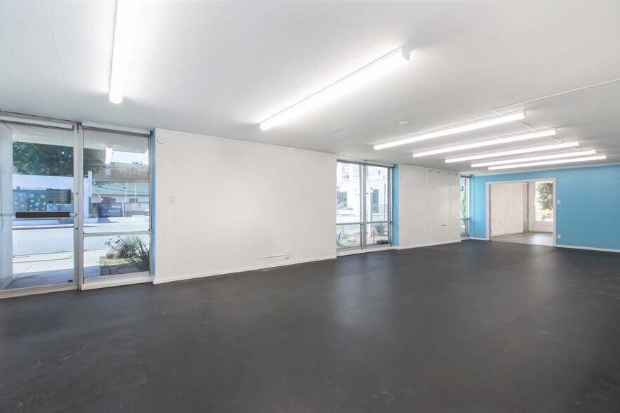 More Photos Of 1021 E Walnut St, Pasadena Medical For Lease