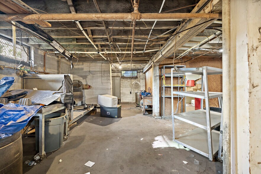 More Photos Of 410-414 Towne Ave, Los Angeles Warehouse For Sale
