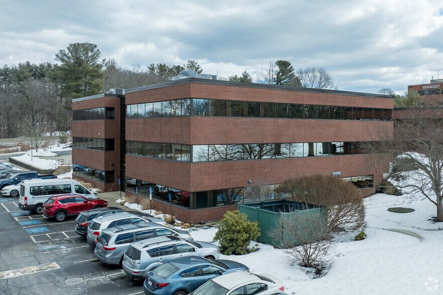 More Photos Of 86 Baker Ave Ext, Concord Medical For Lease