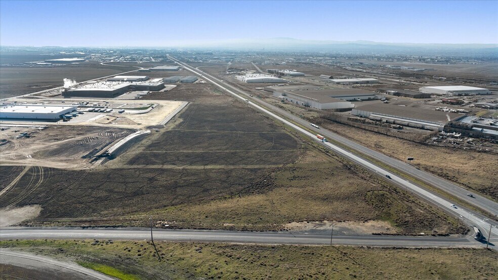 More Photos Of Hwy 395 @ Foster Wells Rd, Pasco Land For Sale