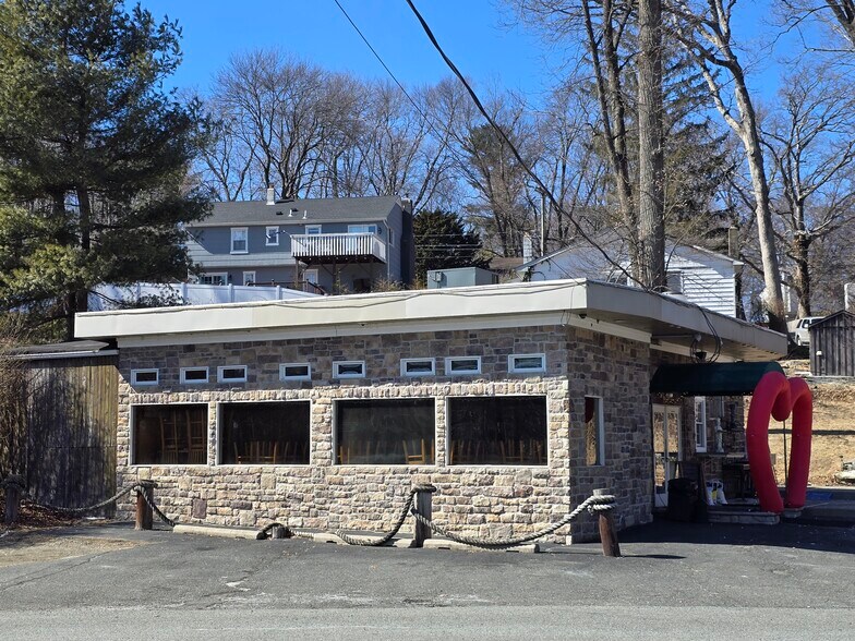 More Photos Of 120 Brady Rd, Lake Hopatcong Restaurant For Sale