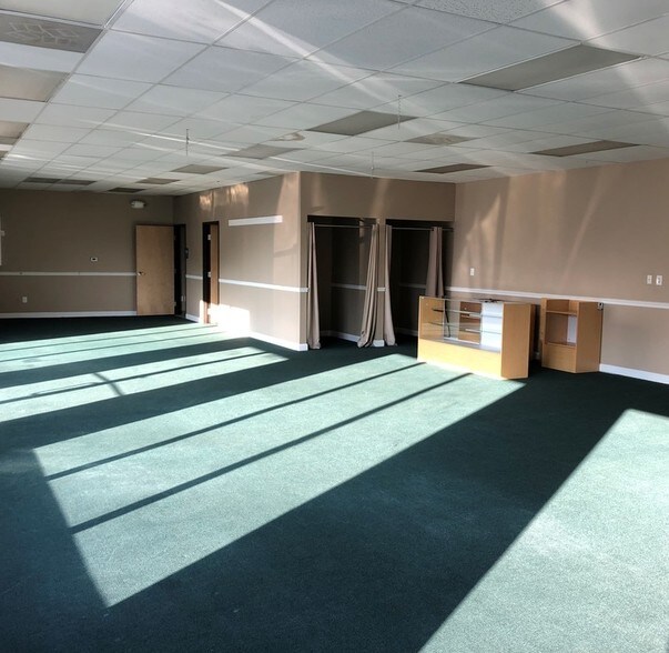 More Photos Of 603 W Grand River Ave, Brighton Freestanding For Lease