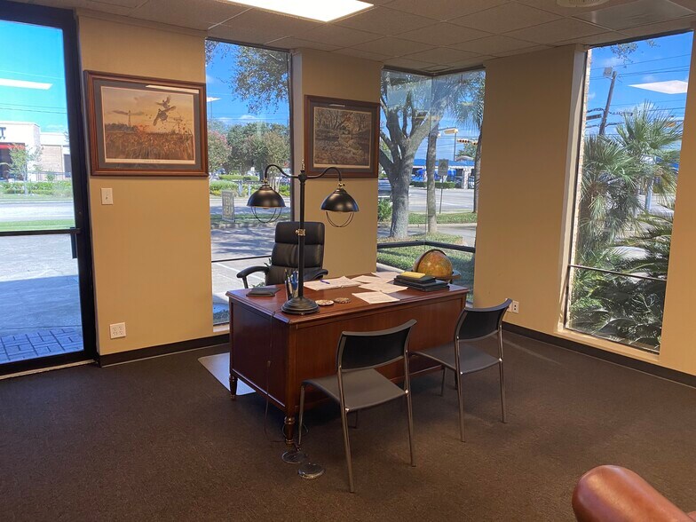 More Photos Of 1345 Campbell Rd, Houston Medical For Lease